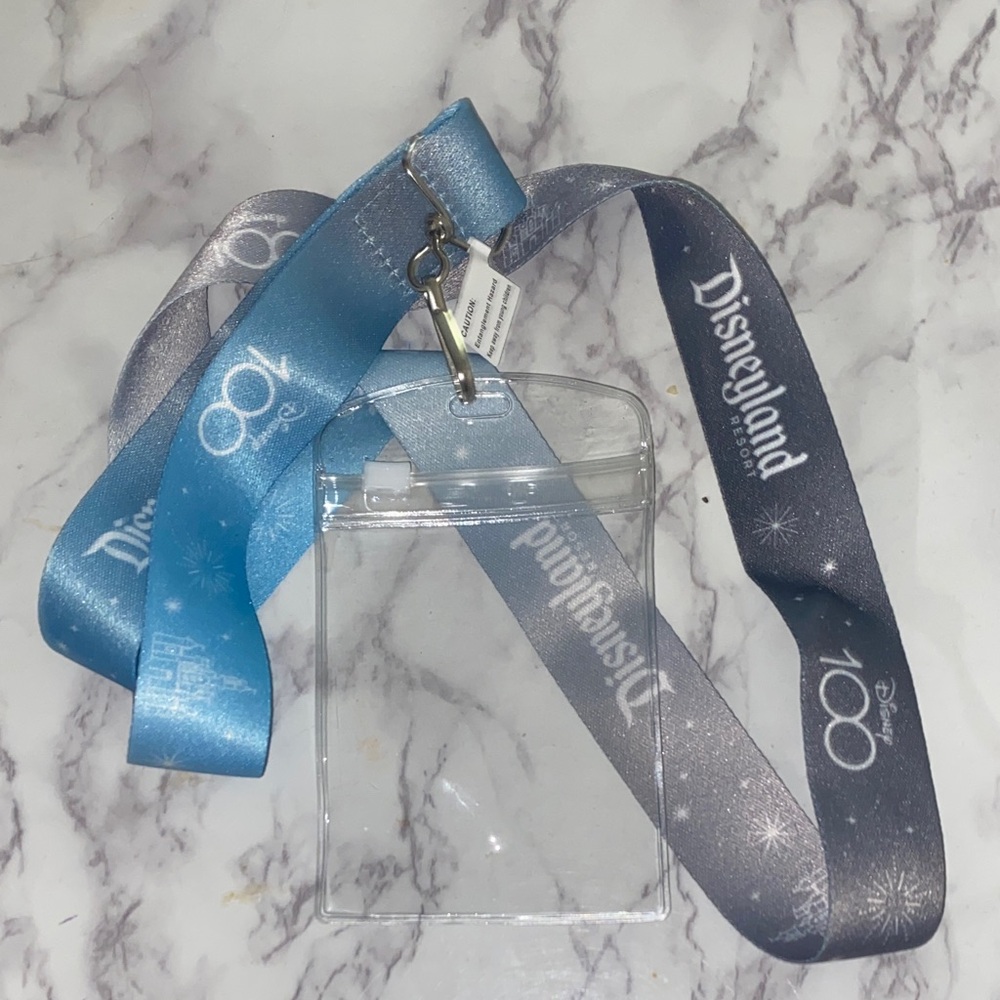 Disneyland Lanyard with Clear ID Holder